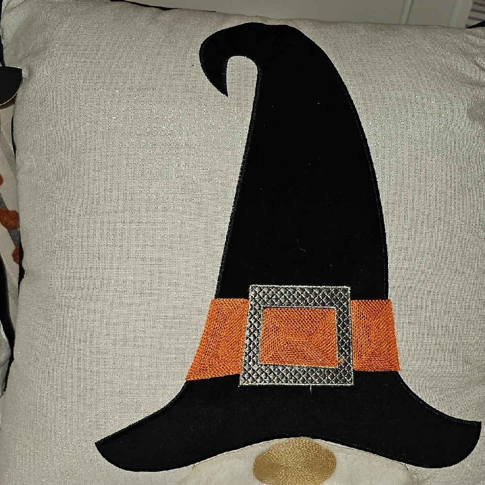 NWT Gnome Halloween 2 Pillows Accent Black White Orange Embroidered Fur Sparkle